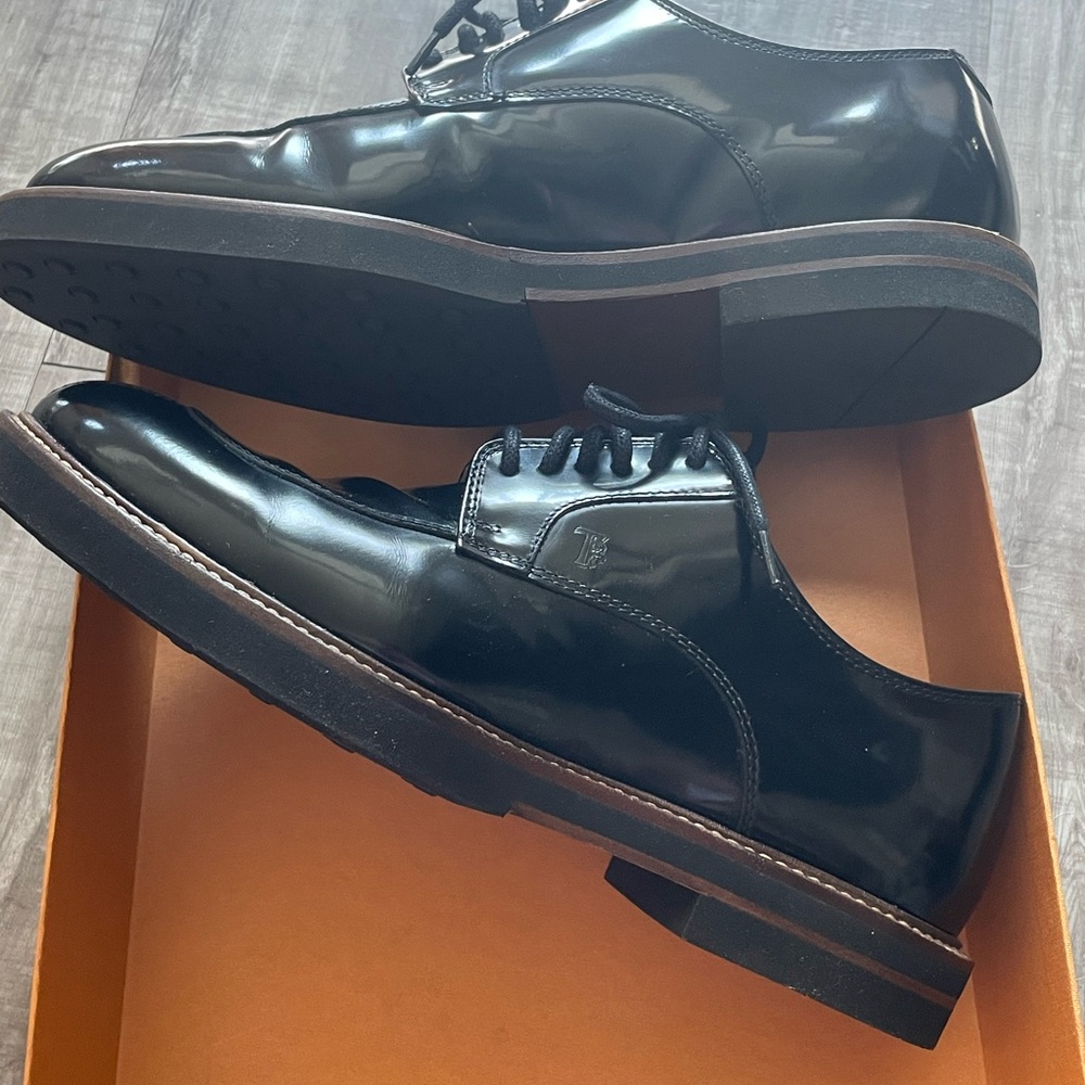 Tod's Black Leather Oxfords (brand new)